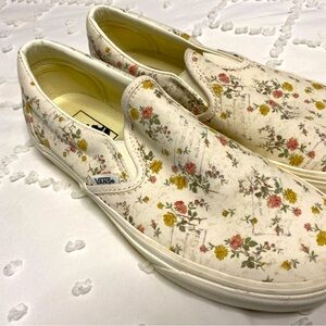 Vintage floral collection vans